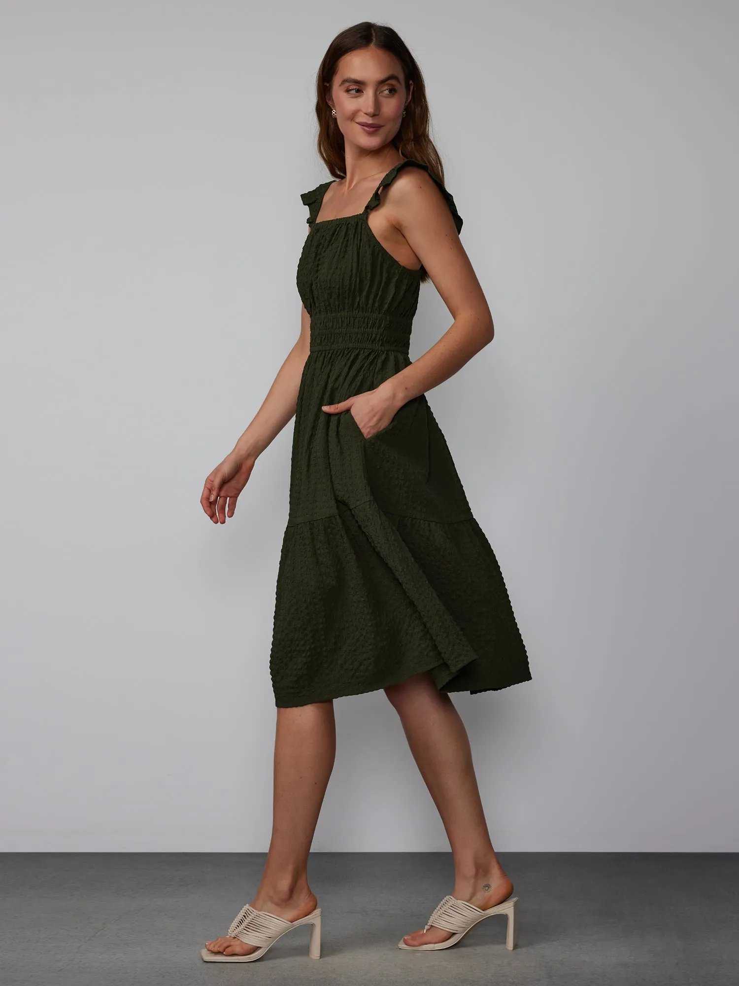 Sleeveless Ruffle Texture Midi Dress